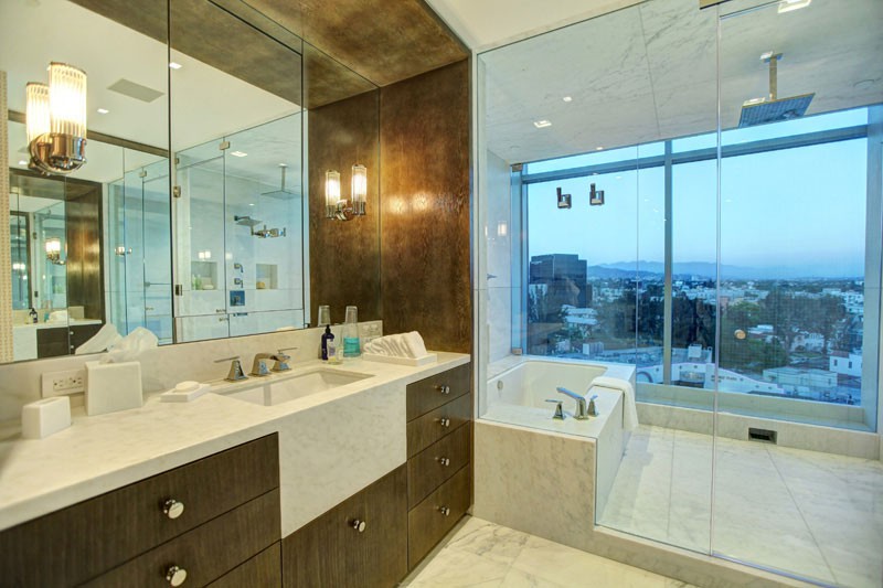 LUXURY APARTMENTS 8500 BURTON WAY LOS ANGELES